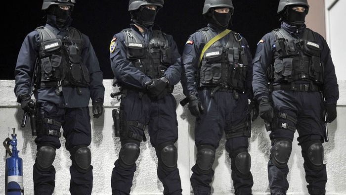DERBY PENTRU ISTORIE | Fanii CFR-ului driblează "prețurile nesimțite": "Mergem la Tribună". Se anunță peste 10.000 de spectatori la jocul din returul semifinalei Cupei. Poliția izolează stadionul