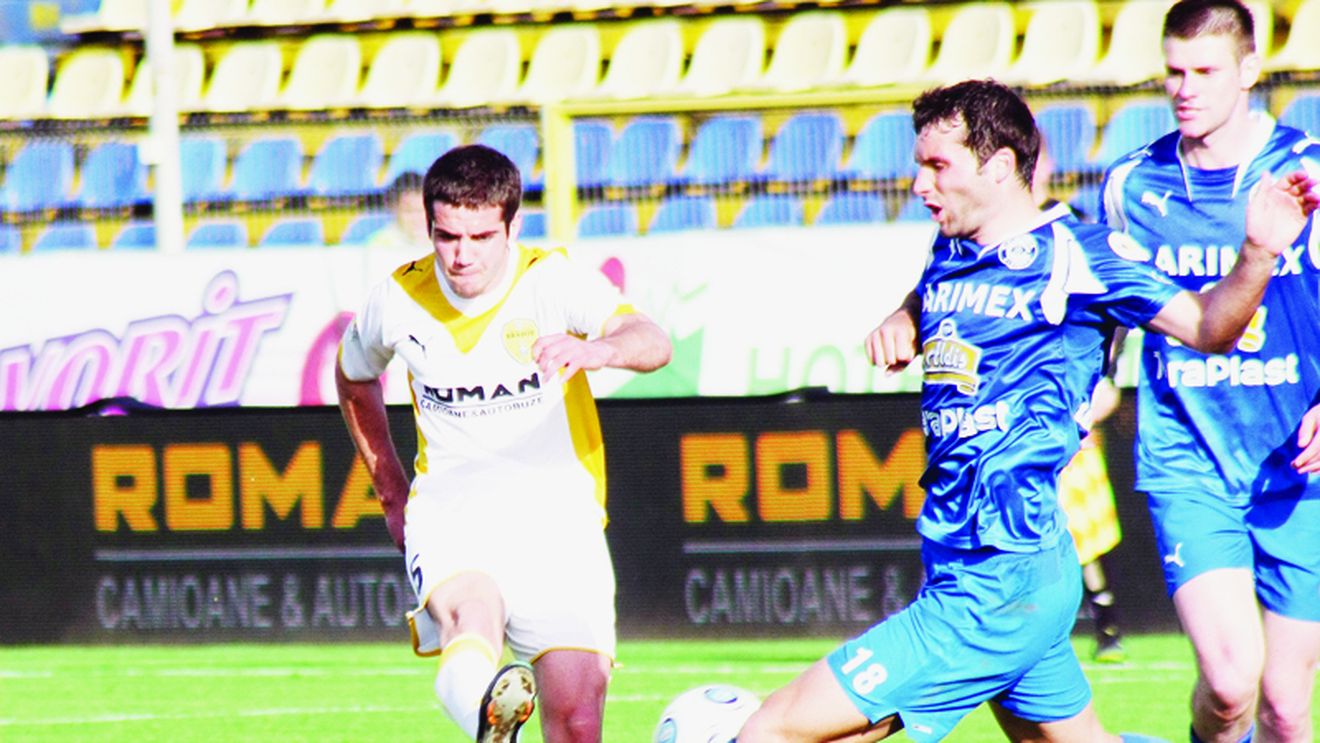 Atac la Chipciu!** Steaua a intrat în luptă cu Rapid pentru "perla" Brașovului!