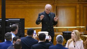 Gigi Becali n-a stat la discuții când a văzut ce a pățit Nicușor Dan la învestire: „E urât!”