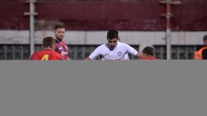 O ședință cât un meci! Steaua, în seara deciziilor importante. EXCLUSIV | Unde se va juca derby-ul cu Rapid, prima reacție a lui Cristian Petrea și când se face anunțul oficial