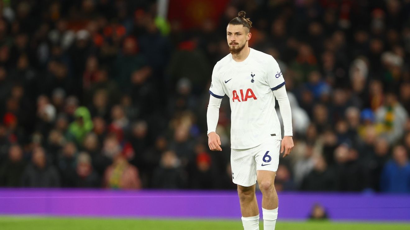 Ce notă a primit Radu Drăgușin pentru prestația din meciul Manchester United - Tottenham 2-2! A fost o surpriză pentru mulți