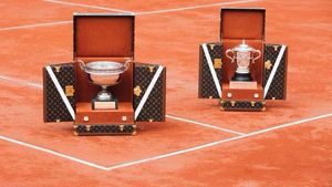 Inovație la Roland Garros | Cine vine special să "tragă' adversarii pentru Halep și Nadal. Corespondență de la Paris