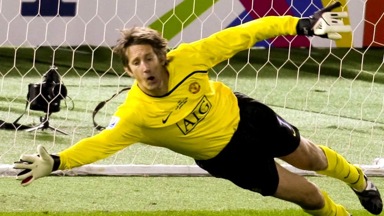 A închis poarta! Van der Sar, 1302 minute fără gol primit!