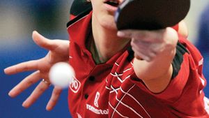 Cinci români în calificări