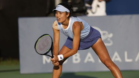 Emma Răducanu uimește din nou! Calificare în prima finală WTA a carierei pentru britanica de origine română