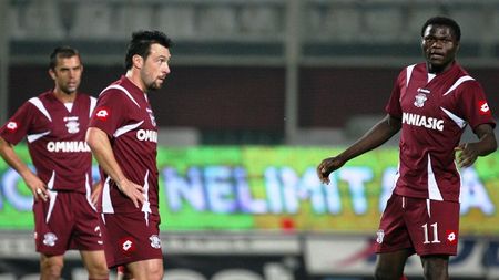 "Ce vină au străinii de la Rapid că jucătorii români n-au știut să-și negocieze salariile?"