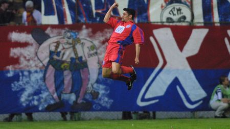 VIDEO TOP 10 goluri "cu cap", din plonjon! Dănciulescu și Mihalcea, lângă Ronaldo, Shearer sau Drogba!