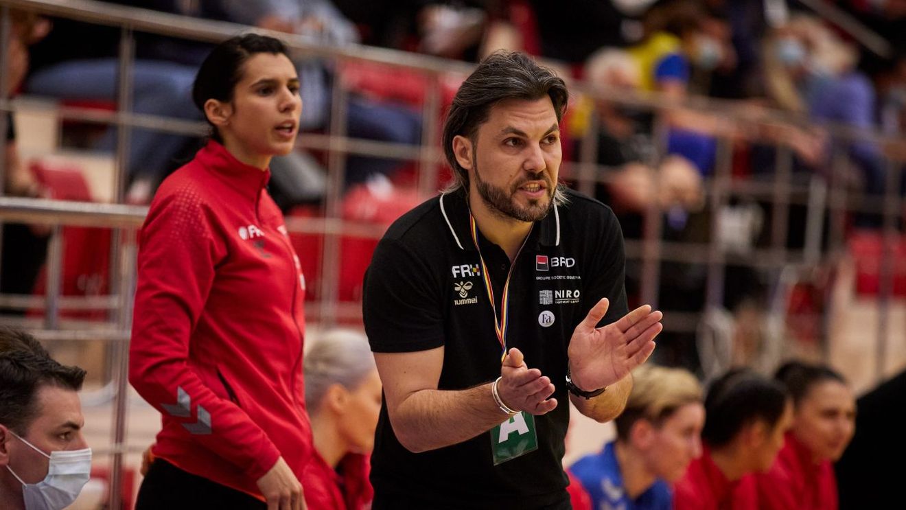 Adi Vasile ar putea părăsi echipa națională feminină de handbal la 30 iunie pentru că noua conducere nu dă semne că ar vrea să-l păstreze! „Mi-aș dori să continui" | EXCLUSIV