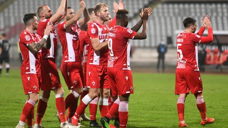 Fostul golgheter al lui Dinamo, gata să renunțe la fotbal! Reacția antrenorului: „Sunt în cantonament, nu pot să vorbesc!”. EXCLUSIV