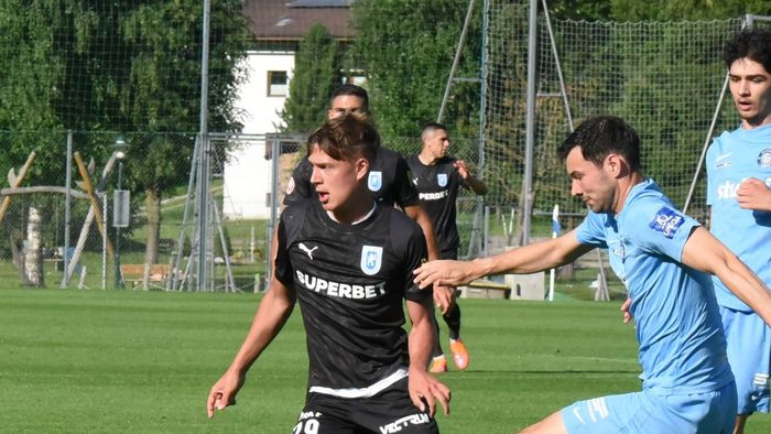 Universitatea Craiova a făcut scor cu o echipă de amatori, la primul amical din Austria. Campioana nu i-a folosit pe jucătorii care au fost la loturile naţionale