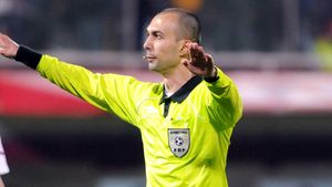 Ce a ajuns să facă Teo, fiul lui Ion Crăciunescu, după ce s-a lăsat de arbitraj şi a dispărut. E călugăr la mănăstirea finanțată de Gigi Becali: „L-a curățat şi pe el”