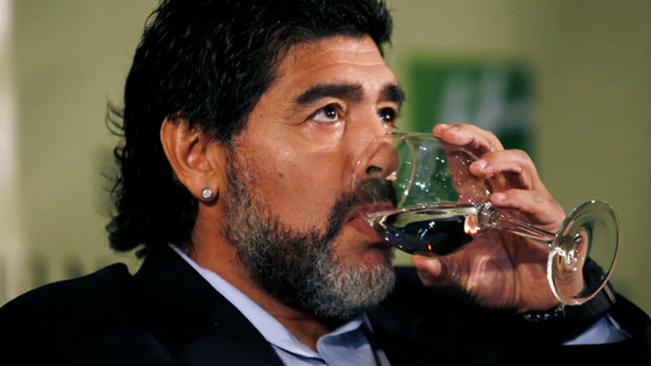 Maradona a apărut în public pentru prima dată după îndepărtarea de la națională
