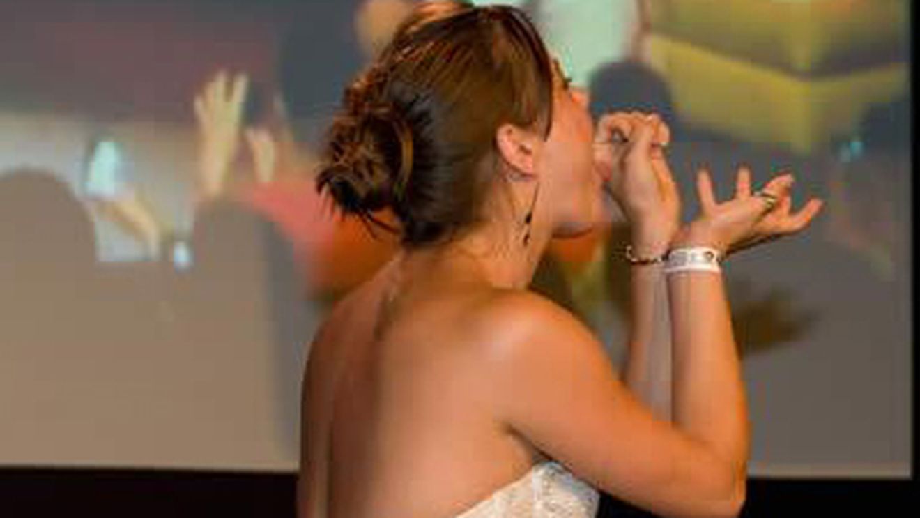 Sex în aer! Ce depravați. Poze cu pătrățel roșu de la cel mai nebun concurs! Astea sunt regulile