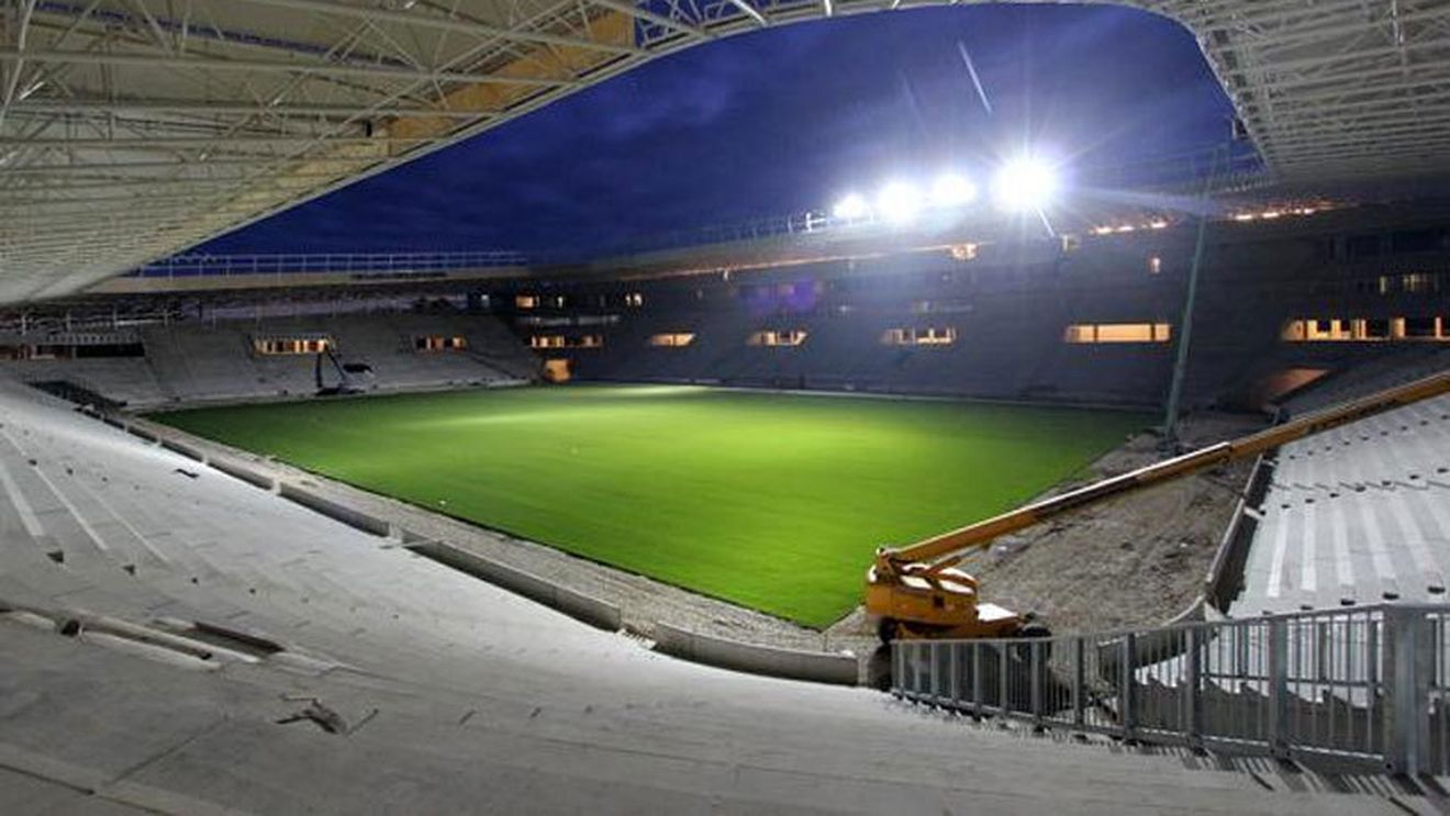 FOTO: Aici s-ar putea juca partida Ungaria - România, din preliminariile Euro 2016. Maghiarii fac un nou stadion la Debrecen