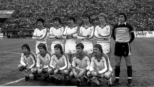 Se împlinesc fix 37 de ani de la un meci memorabil: Dinamo - Hamburg 3-0! Costel Orac: „Am avut parte de studiu video al adversarului. Până atunci lucram cu poze și bilețele" | EXCLUSIV