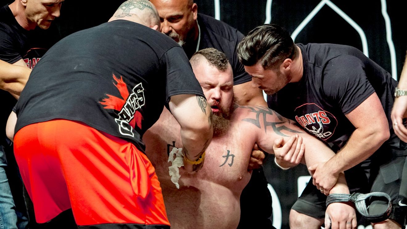 „Bestia” l-a alergat pe șofer și a țipat: „Îți rup capul!”. De la ce s-au certat