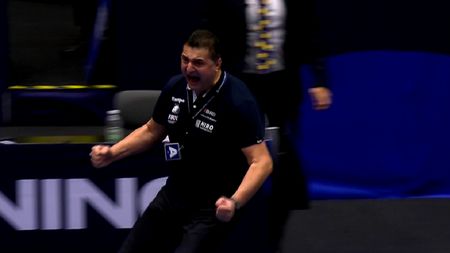 Constantin Din, președintele FRH, rupe tăcerea despre bucuria halucinantă a lui Florentin Pera de la finalul meciului România - Polonia! De ce a izbucnit de fericire selecționerul, deși naționala a terminat pe locul 12 la Campionatul Mondial: „Hai să nu facem asta”. EXCLUSIV