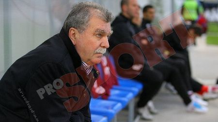 Dinu "Vamă" l-a găsit pe viitorul antrenor al Rapidului!** Vezi când va fi prezentat acesta