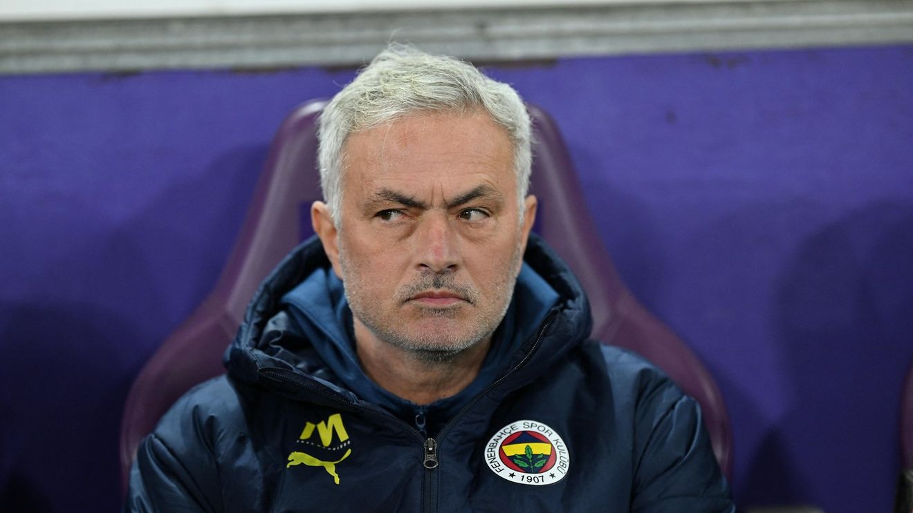 Cosmin Olăroiu e mic copil pe lângă Jose Mourinho. Arabii de la Al-Ettifaq i-au pus 50.000.000 de euro pe masă portughezului, doar salariul lui!