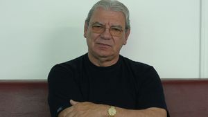 "Ochiroșii e mai potrivit pentru Steaua decât Bănel"