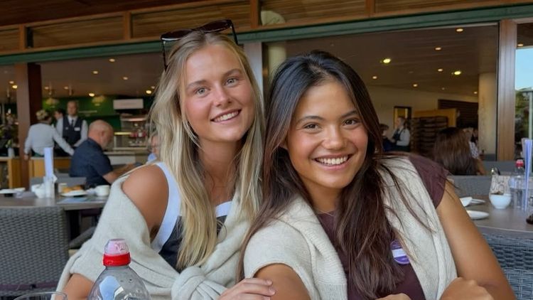 Apariția unei românce în prima zi a noului an a uimit-o pe Emma Răducanu: „Atât de frumoasă!” FOTO