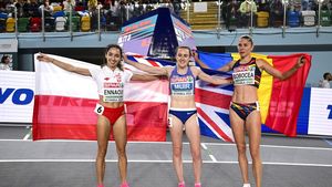 Claudia Bobocea a cucerit argintul la Campionatele Europene de atletism în sală din Turcia! „Medalia nu e întâmplătoare. Am văzut-o cum aleargă” | EXCLUSIV