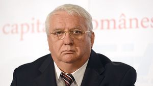 Prima apariție publică a patronului lui Juventus București. Răspunsul incredibil pe care l-a dat când a fost întrebat dacă l-a amenințat cu bătaia pe Daniel Oprița