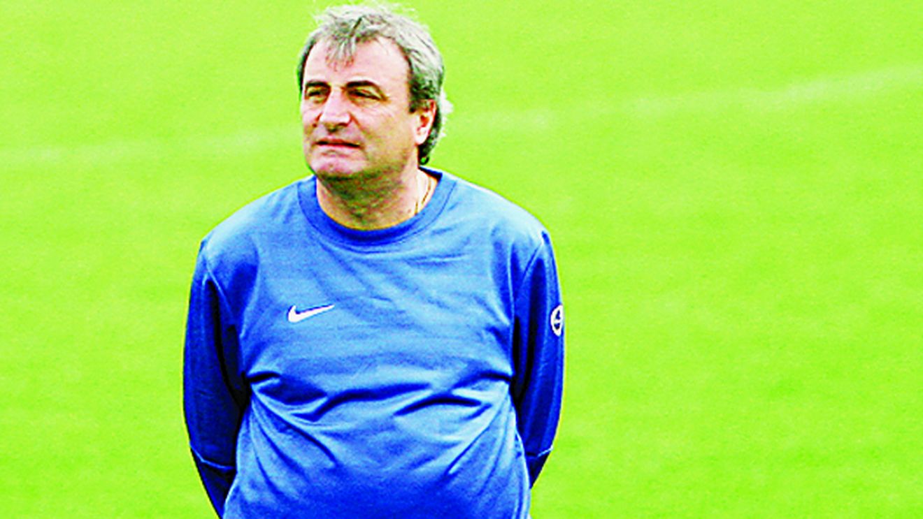 "Voi juca tot 4-4-2,** dar vreau o echipă mult mai dinamică!"