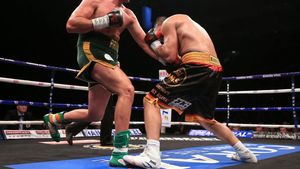 Tyson Fury a câștigat fără probleme meciul cu Cristian Ciocan. Gălățeanul a abandonat în repriza a 8-a. Englezul a devenit challenger la titlul mondial WBO, deținut de Wladimir Klitschko