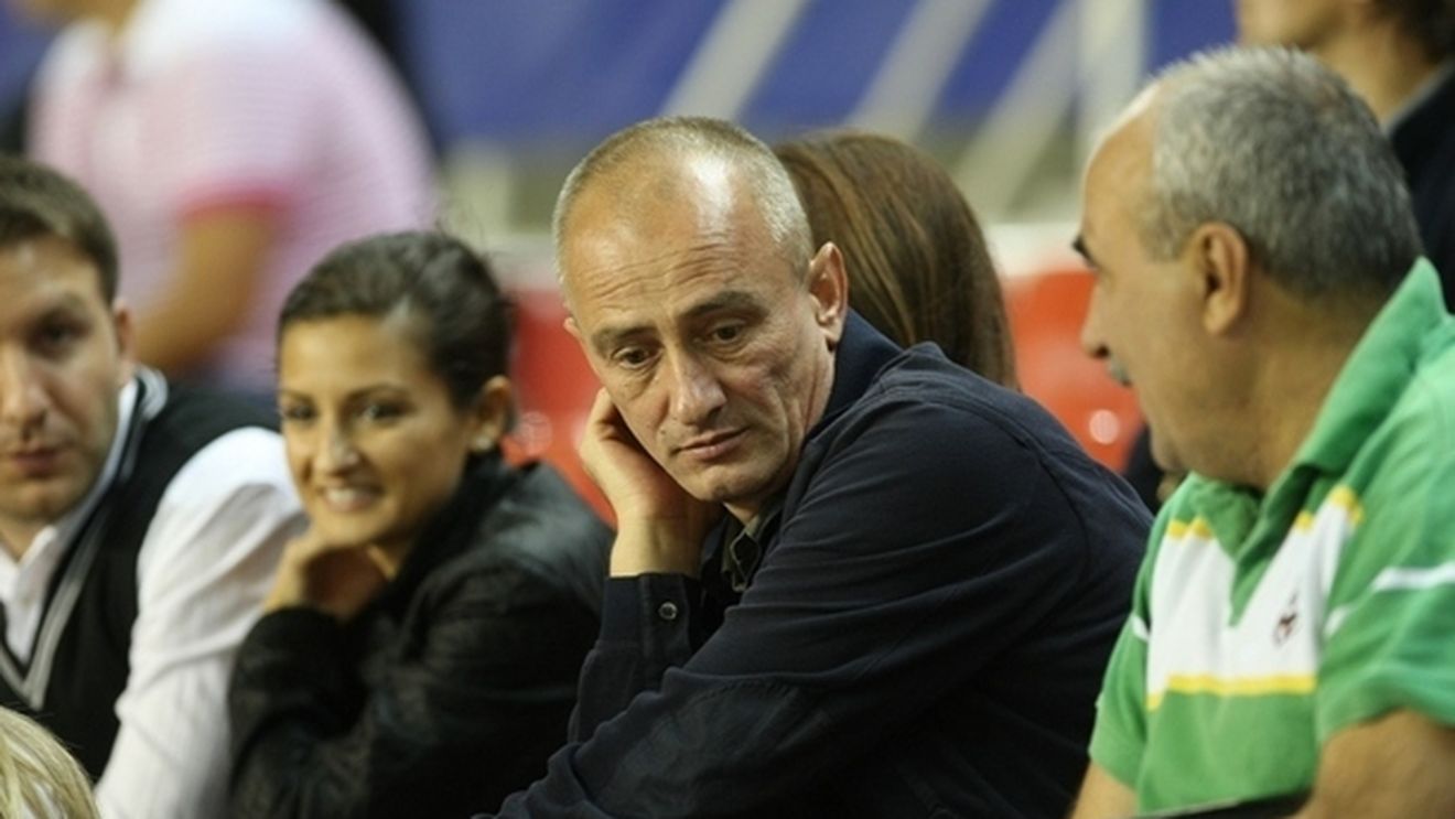 Circ la Urziceni: Bucșaru vrea doi steliști în teren!** Becali: "Unirea să joace în nouă jucători"