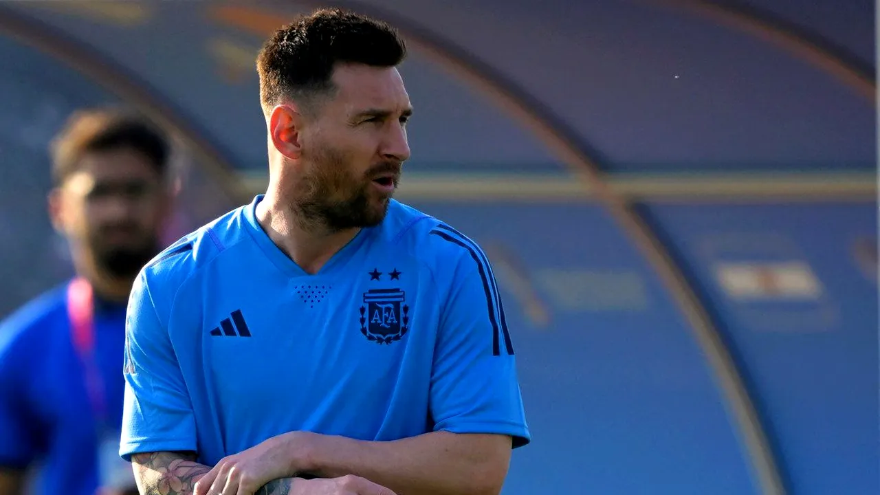 Imagine șocantă cu glezna umflată a lui Leo Messi cu o zi înainte de meciul de debut al Argentinei de la Cupa Mondială 2022!