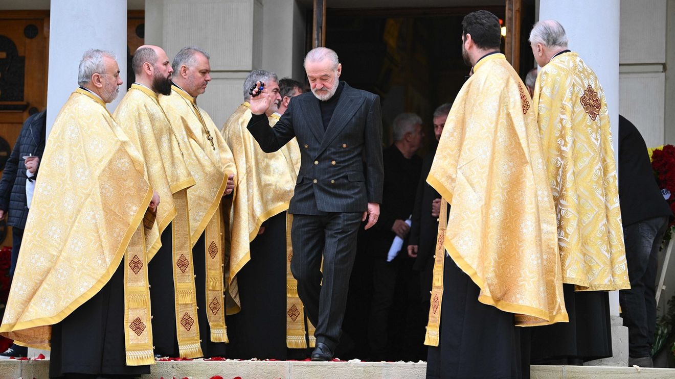 Gigi Becali a dezvăluit dialogul cu care l-a blocat pe Mircea Lucescu înainte să moară: „Iată, Mirele vine în miezul nopții și…”