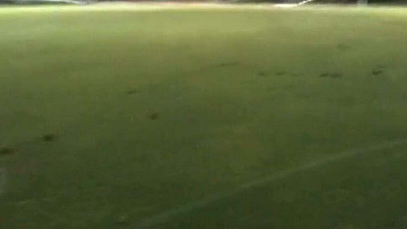 Tranșee ca pe Frontul de Vest! **Cum se sapă (la propriu) rivalii între ei, în Grecia!?