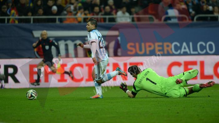 Pantilimon a scăpat fără gol în fața colegului Aguero: "Avem un moral bun după acest rezultat"