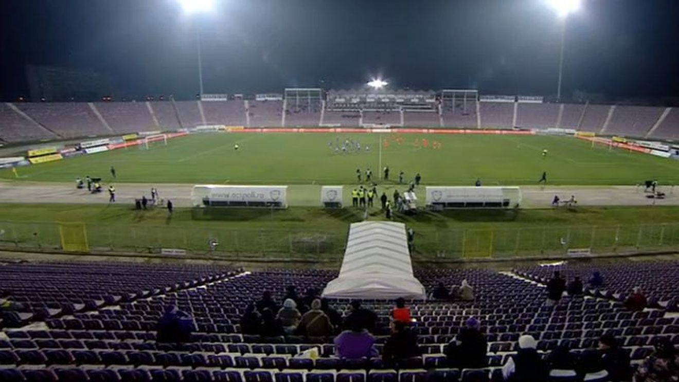 OPINIE | "Boșii fotbalului românesc ar trebui să pornească o revoluție! Falimentul e aproape". O propunere: modelul din tenis. Plus exemplul care umple Liga 1 de ridicol: "Mai mică decât media Thailandei!"