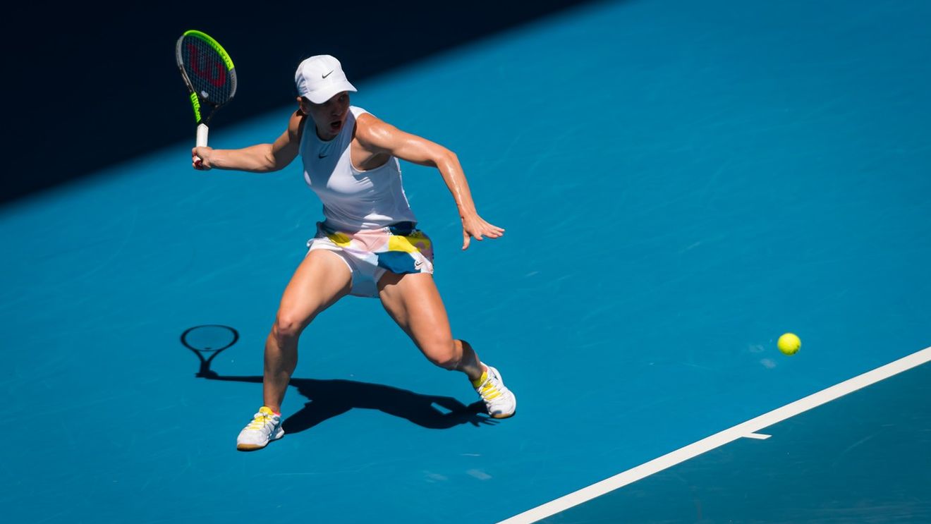 CTP o compară pe Halep cu Novak Djokovic: "Parcă juca pe stradă cu băieții din Belgrad!" Ce blocaj prevede pentru Simona