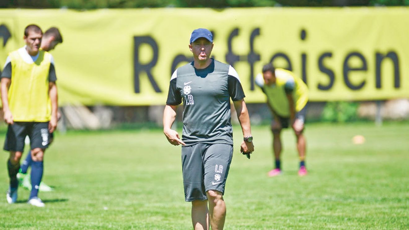 Reghe în Țara Minciunilor. Reacția antrenorului Stelei la materialul "Coboară cu picioarele pe pământ", din ProSport