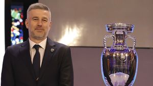 Răscoala oamenilor lui Gică Hagi împotriva lui Edi Iordănescu. După Valentin Cojocaru, un alt fost fotbalist al „Regelui” contestă convocările la naționala României