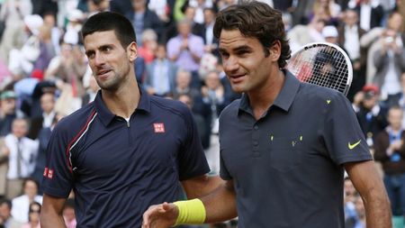 Federer visează din nou la locul 1 mondial. Elvețianul a redus diferența față de Djokovic la 990 de puncte, în cursa pentru Turneul Campionilor: "Joc așa cum speram să o fac de mult"