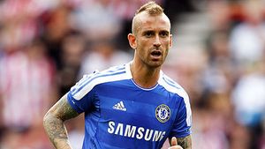 Raul Meireles va juca în următorii patru ani la Fenerbahce Istanbul