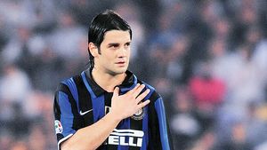 Pițurcă e liniștit: Chivu e OK!