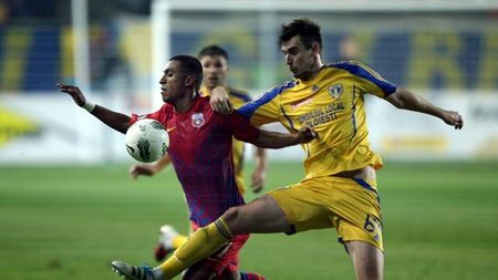 Steliștii își pun toate speranțele în meciul cu Petrolul:** "Echipa arată mai bine decât în tur, sunt de luat în seamă" Steaua-Petrolul, fazele VIDEO pe prosport.ro