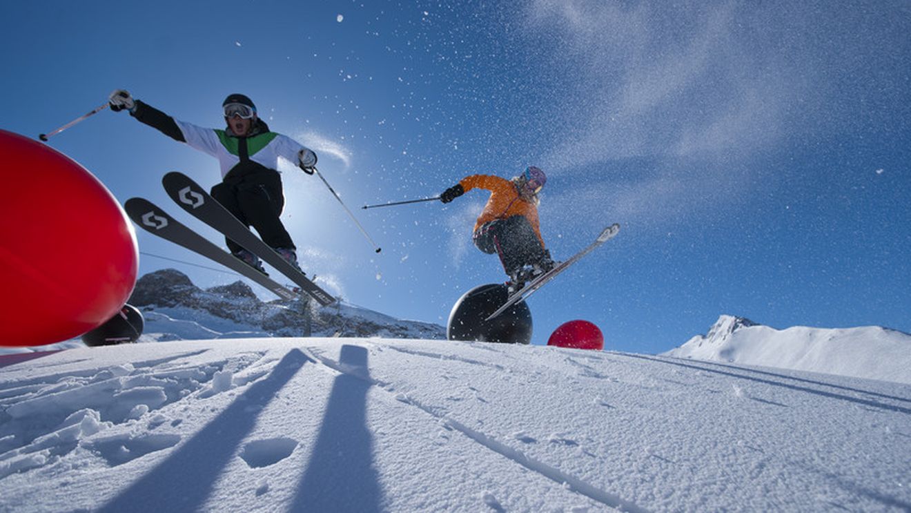 TIMP LIBER | Ischgl, senzații tari cu placa de snowboard în aer