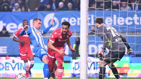 Atmosferă de mare derby în Universitatea Craiova - Dinamo Bucureşti. Ce au pus gazdele în stația de amplificare şi ce show au făcut ultraşii „câinilor”