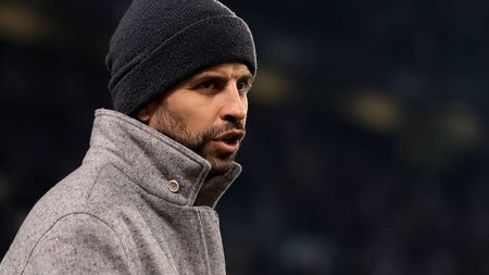 Gerard Pique și femeia pentru care a părăsit-o pe Shakira formează un cuplu de tip LAT