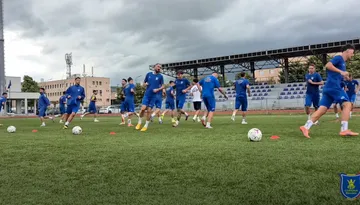 Corona Brașov debutează în grupele Cupei României contra FC Bihor. Elevul Marian Constantinescu își înfruntă profesorul Erik Lincar!
