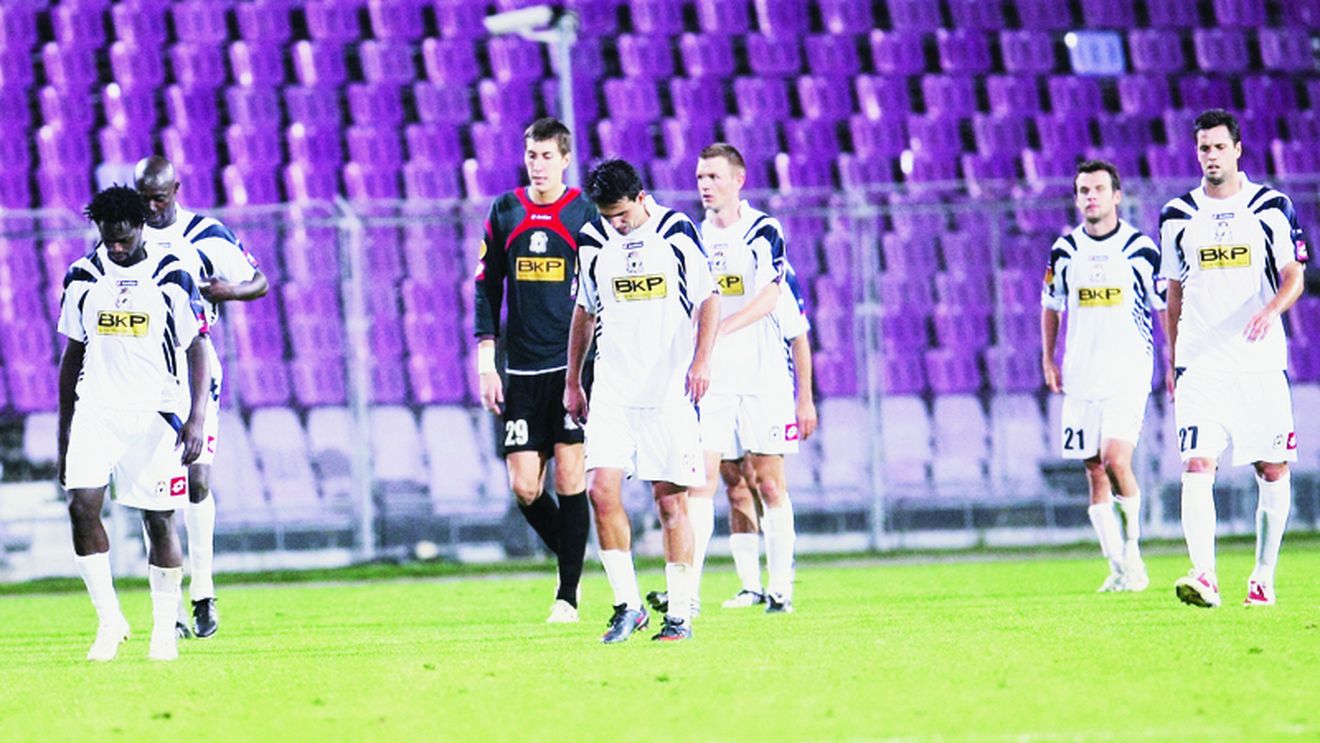 Poli riscă desființarea!** 11 jucători, puși sub sechestru! Sepsi e pe LISTĂ‚ și poate RATA transferul la Steaua