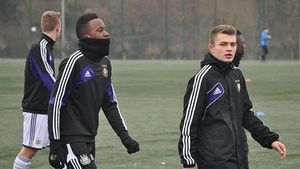 De la FC Brașov la RSC Anderlecht. Dragoș Cojocaru a semnat un contract cu formația belgiană