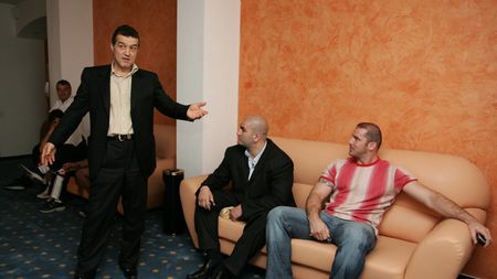 Becali K1:**"Dacă mă bat cu fanii, îi împachetez în 3 secunde!"