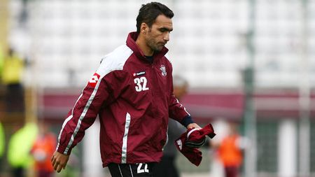 Iencsi: "Fanii ar fi încântați să vin la Rapid, dar conducerea vrea antrenor cu experiență în Liga I"